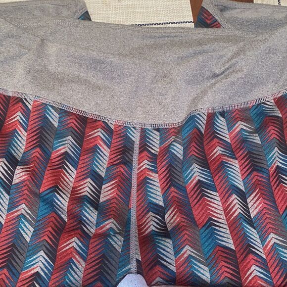 ✨Rio Run Solar Crop Leggings ✨ - Picture 4 of 10